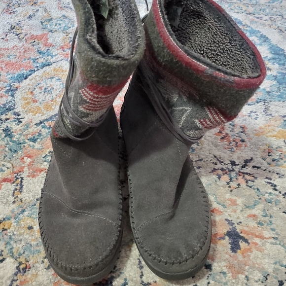 TOMS booties - Picture 6 of 7